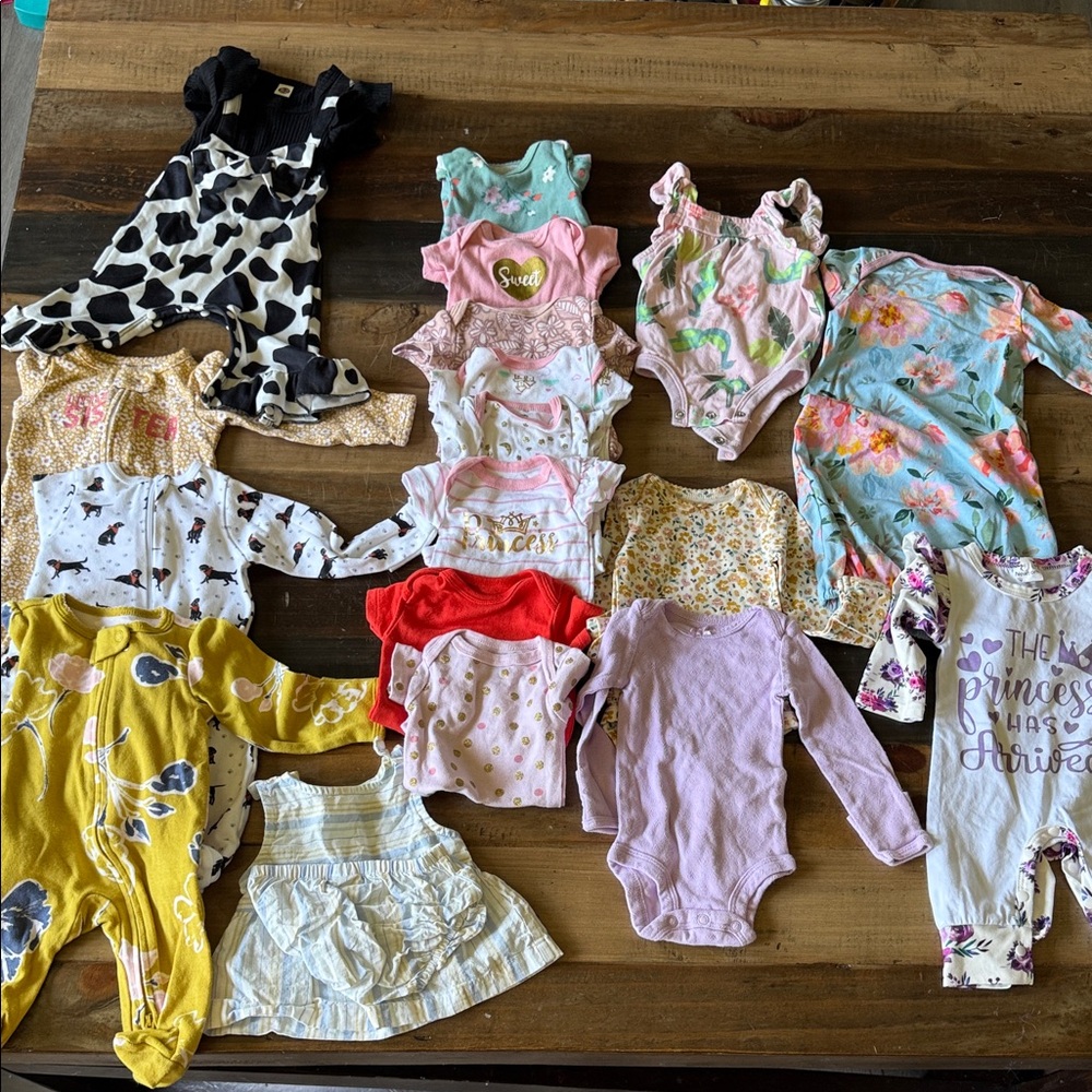 Mixed Baby Girl body suits & Rompers Bundle - Pastels & Floral Prints